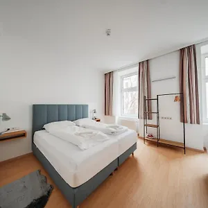 74 Living Apartament