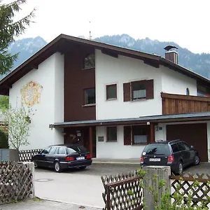 https://raffaela-maderspacher.com-bavaria.com