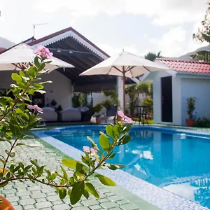 https://villa-caballero-au-cap.maheislandhotels.com